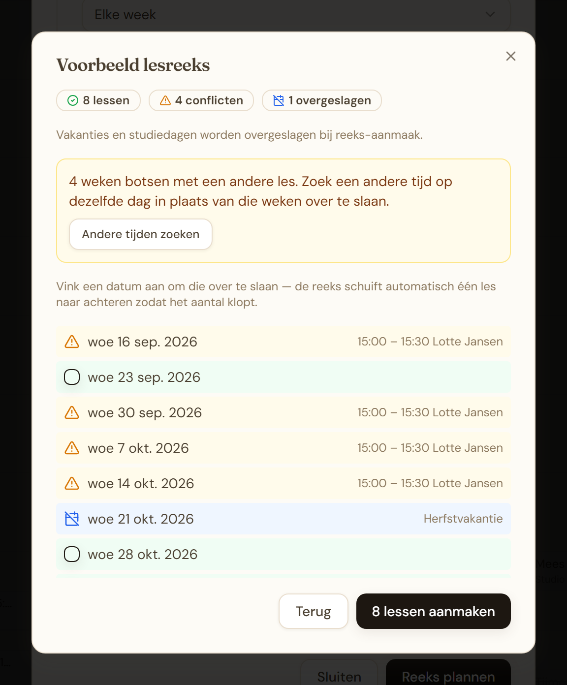 Voorbeeldscherm met aanbod om andere tijden te zoeken bij conflicten
